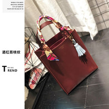 Load image into Gallery viewer, 2019 New Large-capacity Women Bag